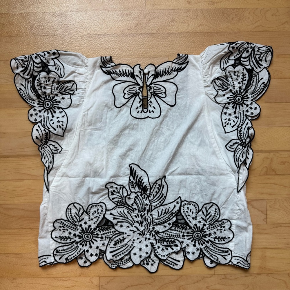 ❗️SOLD❗️100% Cotton Anthropologie White & Black Lace Mesh Floral Blouse - Picture 6 of 6